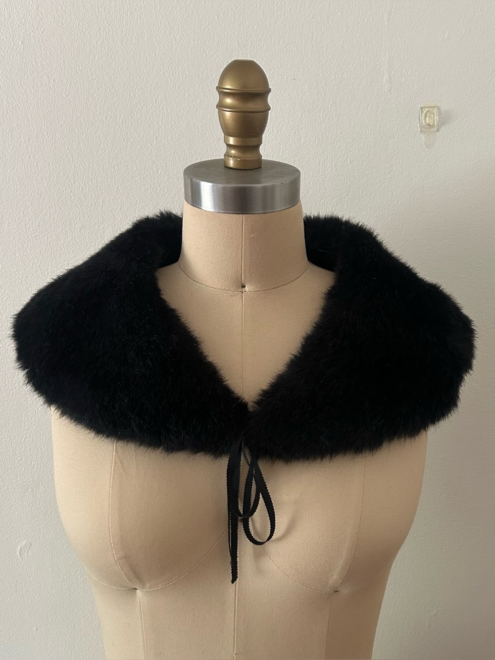 Black Faux Fur Collar Tie Neck